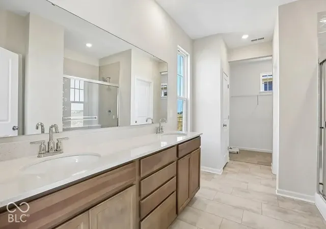Photo 3 of Single family home for sale at 5601 Arcade Blvd, Mc Cordsville, IN 46055 | MLS# 22133015 | Listing updated on 2026-10-22