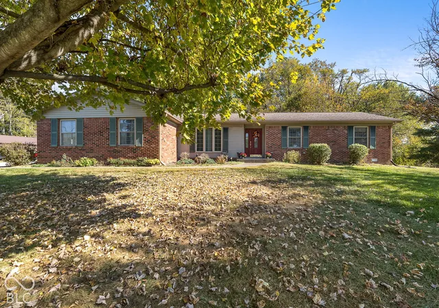 Photo 2 of Single family home for sale at 8141 N Us Hwy 31, Seymour, IN 47274 | MLS# 22133016 | Listing updated on 2026-10-27