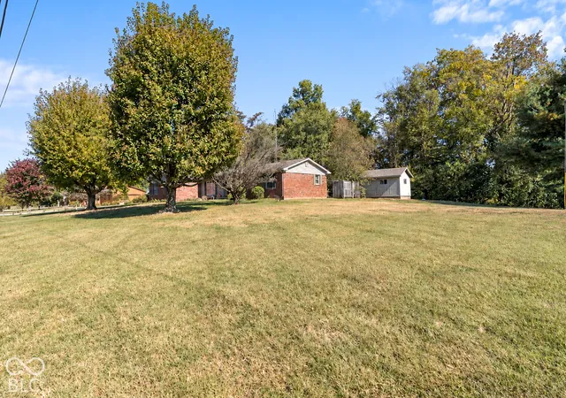 Photo 4 of Single family home for sale at 8141 N US Hwy 31, Seymour, IN 47274 | MLS# 22133016 | Listing updated on 2026-10-27