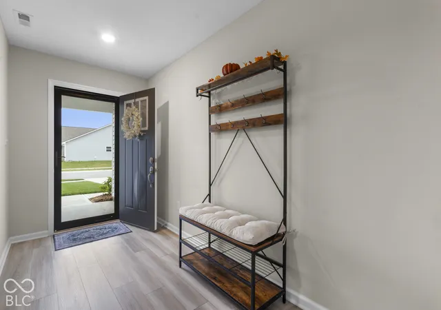 Photo 3 of Single family home for sale at 4809 Amber Wood Ln, Indianapolis, IN 46235 | MLS# 22133019 | Listing updated on 2026-10-25