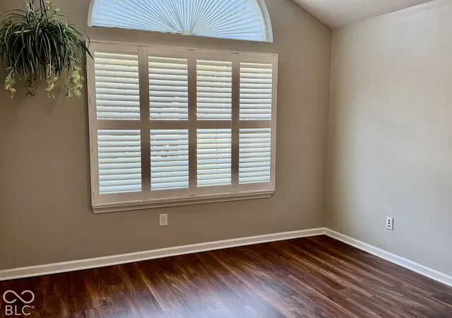 Photo 3 of Sale Pending at 5835 Oberlies Way, Plainfield, IN 46168 | MLS# 22133026 | Listing updated on 2026-10-28