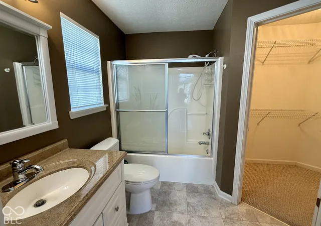 Photo 3 of Sale Pending at 5835 Oberlies Way, Plainfield, IN 46168 | MLS# 22133026 | Listing updated on 2026-10-28