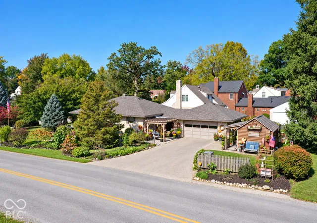 Photo 2 of Single family home for sale at 5404 E Saint Clair St, Indianapolis, IN 46219 | MLS# 22133029 | Listing updated on 2026-10-24