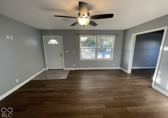 Photo 3 of Single family home for sale at 309 Sugar St, Veedersburg, IN 47987 | MLS# 22133030 | Listing updated on 2026-10-25