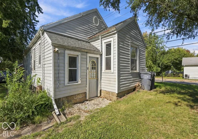 Photo 3 of Multi family home for sale at 309/313 W 29th Street, Anderson, IN 46016 | MLS# 22133046 | Listing updated on 2026-10-23
