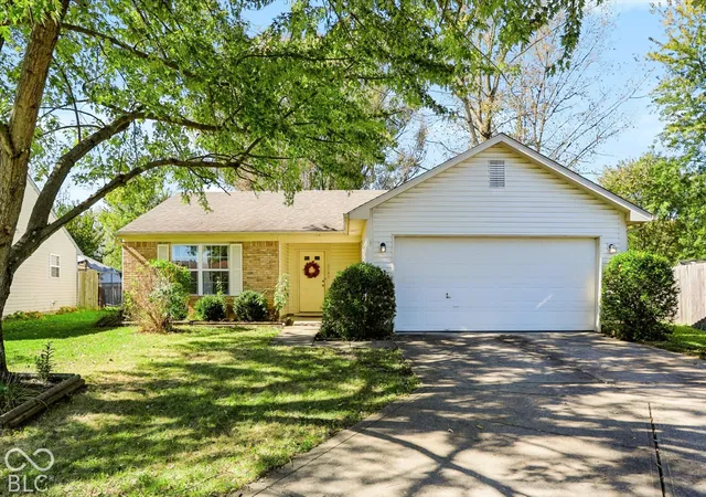 Photo 1 of Single family home for sale at 6148 Long River Ln, Indianapolis, IN 46221 | MLS# 22133049 | Listing updated on 2026-10-24