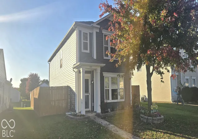 Photo 1 of Single family home for sale at 835 Olmsted Dr, Shelbyville, IN 46176 | MLS# 22133063 | Listing updated on 2026-10-29