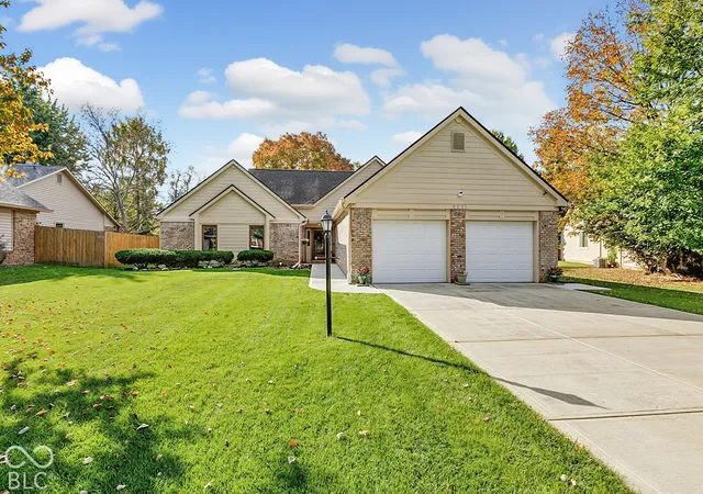 Photo 2 of Single family home for sale at 8111 Bay Brk Dr, Indianapolis, IN 46256 | MLS# 22133071 | Listing updated on 2026-10-27