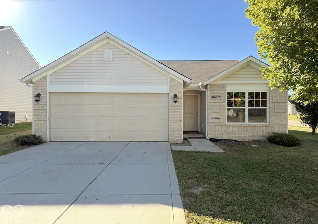 Single family home for sale at 10807 Woods Dr, Ingalls, IN 46048 | MLS# 22133085