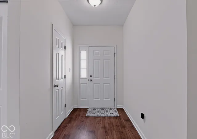 Photo 4 of Single family home for sale at 10710 Jimmy Lake Dr, Indianapolis, IN 46239 | MLS# 22133097 | Listing updated on 2026-10-26
