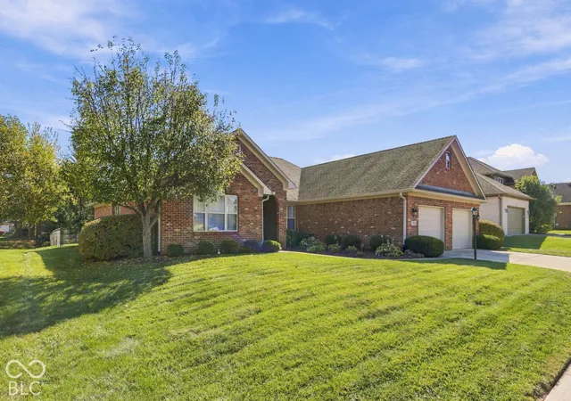 Photo 2 of Single family home for sale at 7659 Ballyshannon St, Indianapolis, IN 46217 | MLS# 22133100 | Listing updated on 2026-10-26