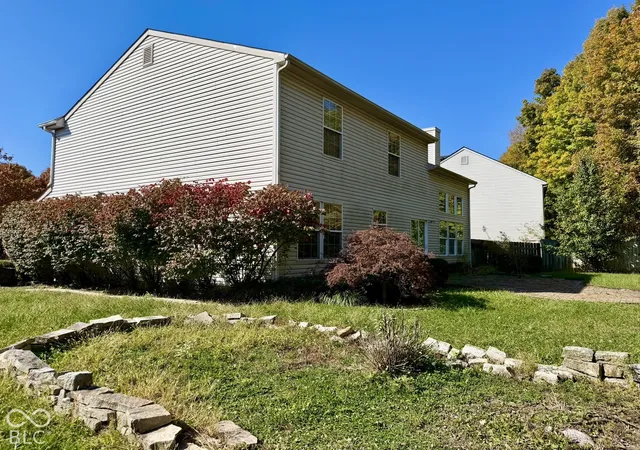 Photo 3 of Single family home for sale at 8131 Alamosa Dr, Indianapolis, IN 46236 | MLS# 22133107 | Listing updated on 2026-10-26