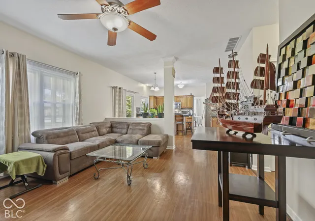 Photo 4 of Single family home for sale at 10331 Foxwood Dr W, Carmel, IN 46280 | MLS# 22133109 | Listing updated on 2026-10-31