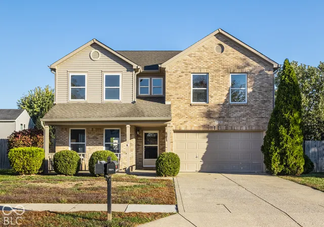 Photo 1 of Single family home for sale at 10570 Pleasant View Ln, Fishers, IN 46038 | MLS# 22133132 | Listing updated on 2026-10-23