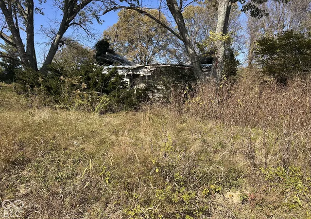 Single family home for sale at 931 Wesley Chapel Rd, Spencer, IN 47460 | MLS# 22133135