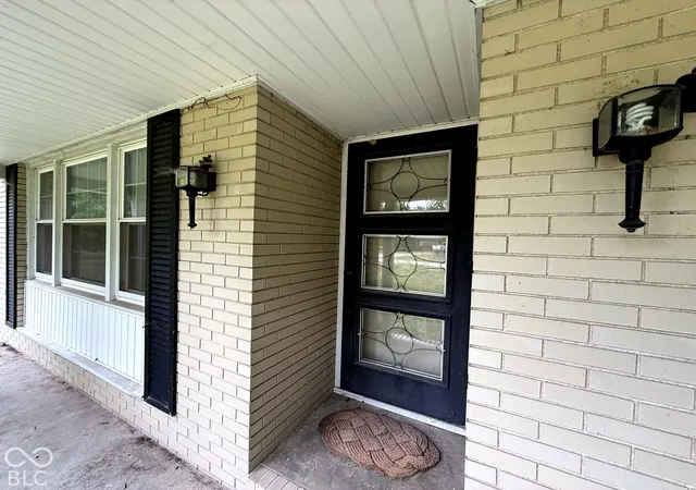 Photo 3 of Sale Pending at 205 E Forest Acres Dr, Brazil, IN 47834 | MLS# 22133138 | Listing updated on 2026-10-26