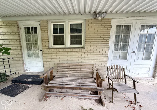Photo 4 of Sale Pending at 205 E Forest Acres Dr, Brazil, IN 47834 | MLS# 22133138 | Listing updated on 2026-10-26