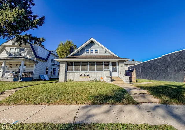 Photo 2 of Single family home for sale at 3956 Boulevard Pl, Indianapolis, IN 46208 | MLS# 22133140 | Listing updated on 2026-10-23