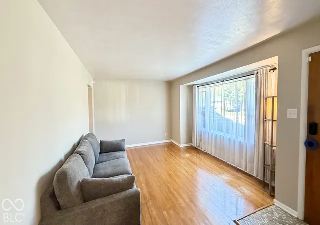 Photo 2 of Single family home for sale at 2635 15th Street, Columbus, IN 47201 | MLS# 22133147 | Listing updated on 2026-10-23