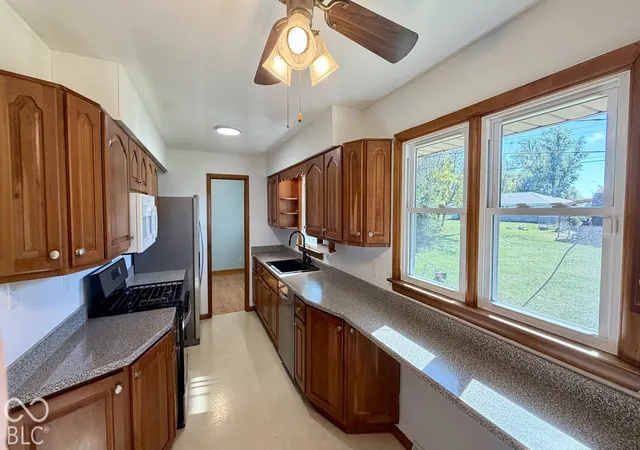 Photo 3 of Single family home for sale at 2635 15th Street, Columbus, IN 47201 | MLS# 22133147 | Listing updated on 2026-10-23