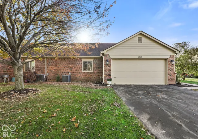 Photo 2 of Sale Pending at 1919 Crystal Bay E Dr, Plainfield, IN 46168 | MLS# 22133152 | Listing updated on 2026-10-28