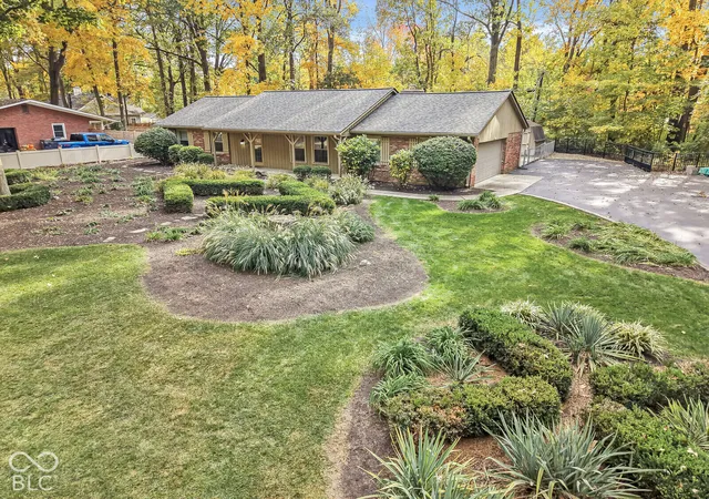 Photo 1 of Single family home for sale at 3405 Kenilworth Dr, Indianapolis, IN 46228 | MLS# 22133161 | Listing updated on 2026-10-28