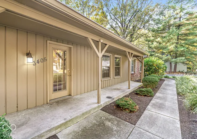 Photo 3 of Single family home for sale at 3405 Kenilworth Dr, Indianapolis, IN 46228 | MLS# 22133161 | Listing updated on 2026-10-28