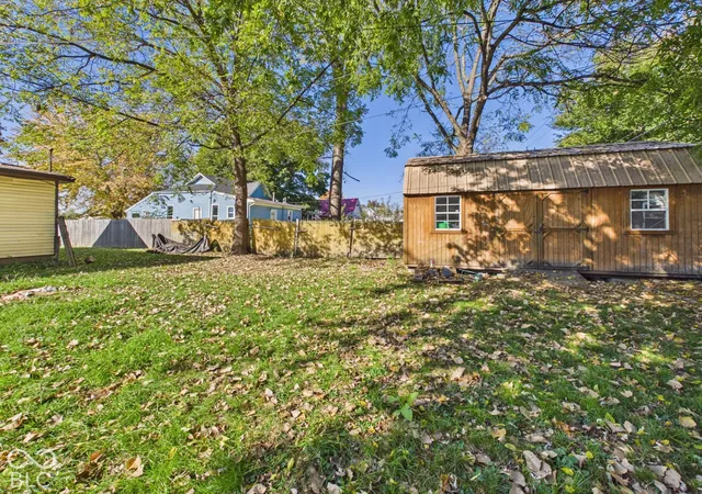 Photo 3 of Single family home for sale at 624 Milton Ave, Anderson, IN 46012 | MLS# 22133162 | Listing updated on 2026-10-25