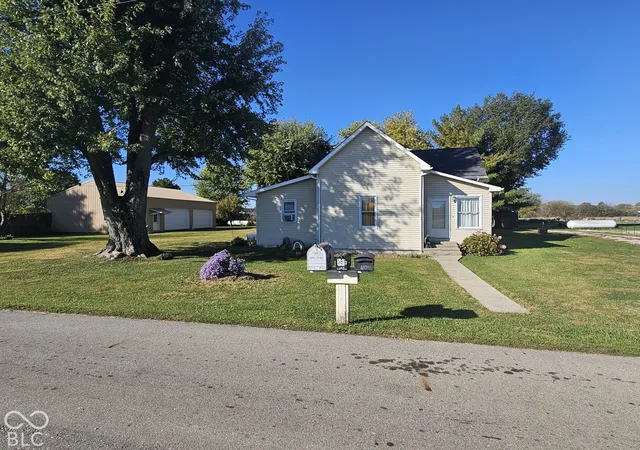 Photo 1 of Single family home for sale at 657 N 350 West, Shelbyville, IN 46176 | MLS# 22133165 | Listing updated on 2026-10-23