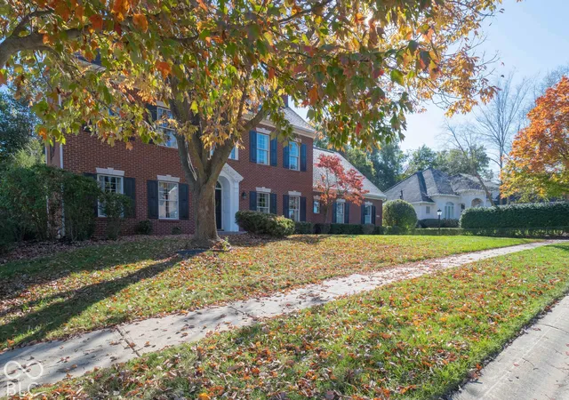 Photo 3 of Single family home for sale at 2027 Eagle Tr Dr, Greenwood, IN 46143 | MLS# 22133167 | Listing updated on 2026-10-27