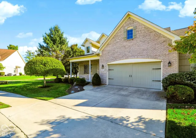 Photo 2 of Condo for sale at 4093 Bayberry Way, Greenwood, IN 46143 | MLS# 22133174 | Listing updated on 2026-10-27