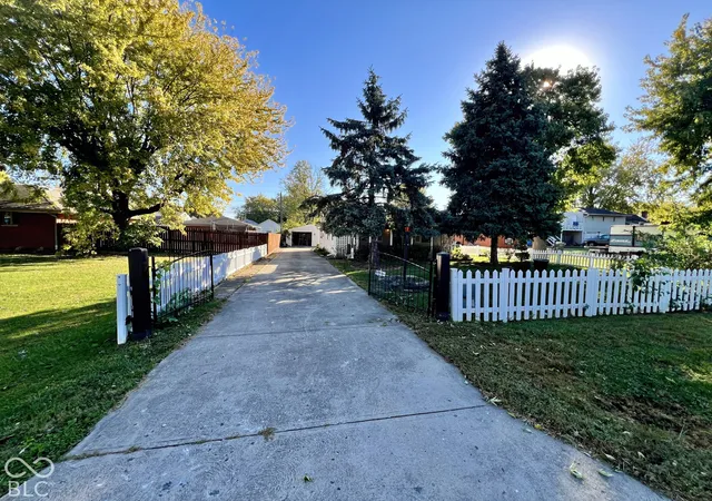 Photo 2 of Single family home for sale at 3311 S Tacoma Ave, Indianapolis, IN 46237 | MLS# 22133175 | Listing updated on 2026-10-23