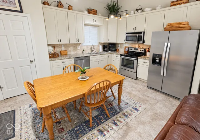 Photo 2 of Sale Pending at 7343 Cobblestone E Dr, Indianapolis, IN 46236 | MLS# 22133202 | Listing updated on 2026-10-26