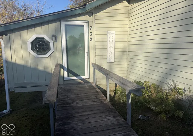 Photo 1 of Single family home for sale at 732 Ingomar St, Indianapolis, IN 46241 | MLS# 22133210 | Listing updated on 2026-10-26