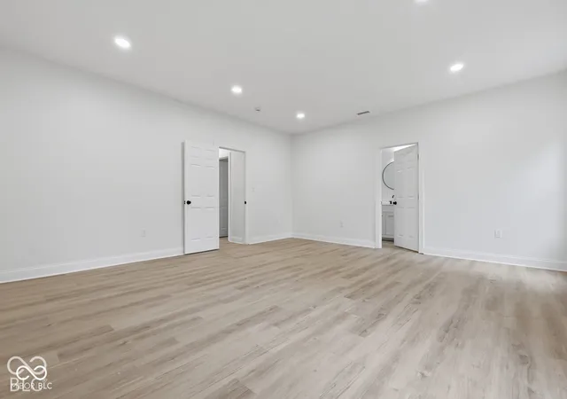 Photo 3 of House for sale at 1248 W 33rd Street, Indianapolis, IN 46208 | MLS# 22133219 | Listing updated on 2026-10-27