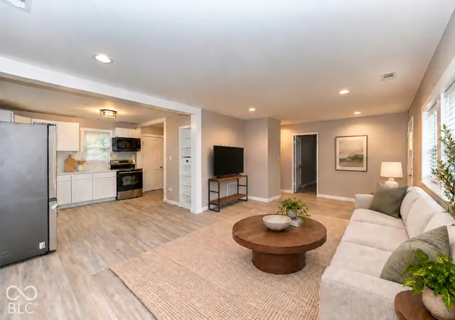 Photo 1 of Single family home for sale at 6120 Windsor Dr, Indianapolis, IN 46219 | MLS# 22133220 | Listing updated on 2026-10-29