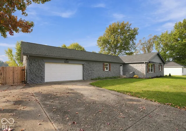 Single family home for sale at 1281 Fox Trl Dr E, New Palestine, IN 46163 | MLS# 22133221