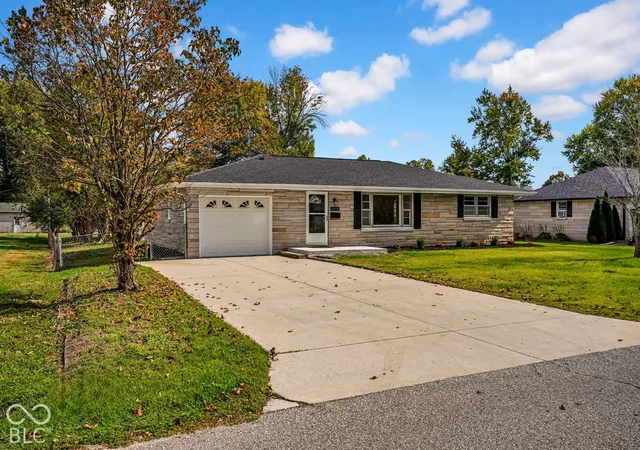 Photo 1 of Single family home for sale at 3119 Griffa Ave, Columbus, IN 47203 | MLS# 22133223 | Listing updated on 2026-10-25