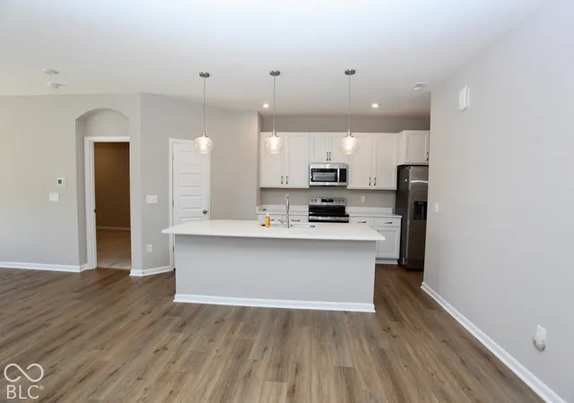 Photo 4 of Condo for sale at 6046 Bluecrest Dr, Indianapolis, IN 46234 | MLS# 22133237 | Listing updated on 2026-10-28