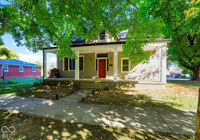 Photo 3 of Single family home for sale at 225 S Market St, Thorntown, IN 46071 | MLS# 22133238 | Listing updated on 2026-10-26