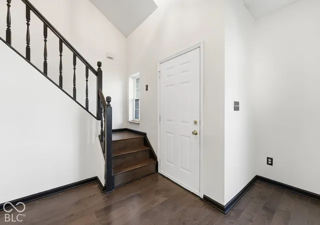 Photo 3 of Single family home for sale at 506 Buffalo Ridge Ct, Indianapolis, IN 46227 | MLS# 22133249 | Listing updated on 2026-10-24