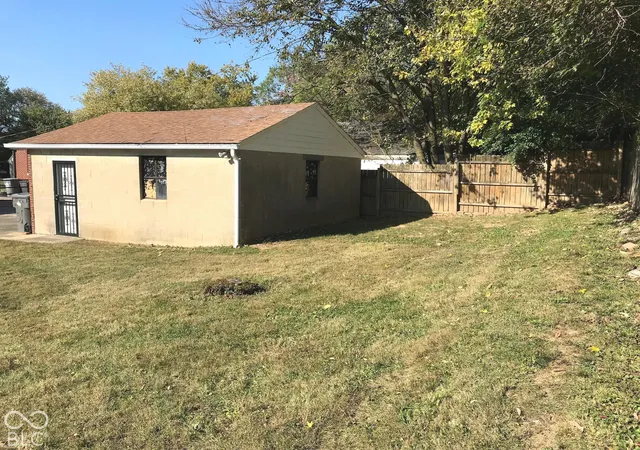 Photo 4 of Single family home for sale at 2931 N Centennial St, Indianapolis, IN 46222 | MLS# 22133252 | Listing updated on 2026-10-26