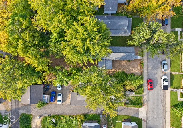 Photo 2 of Single family home for sale at 426 Leeds Ave, Indianapolis, IN 46201 | MLS# 22133255 | Listing updated on 2026-10-24