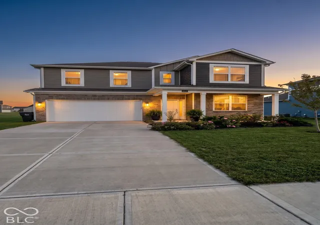 Photo 1 of Single family home for sale at 9319 Aspen Glen Dr, Indianapolis, IN 46239 | MLS# 22133259 | Listing updated on 2026-10-24