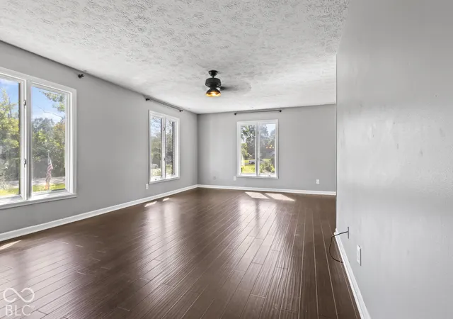 Photo 3 of Single family home for sale at 272 Canterbury Dr, Avon, IN 46123 | MLS# 22133260 | Listing updated on 2026-10-29
