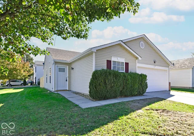 Photo 2 of Sale Pending at 13077 N Becks Grv Dr, Camby, IN 46113 | MLS# 22133263 | Listing updated on 2026-10-27