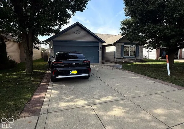 Photo 1 of Single family home for sale at 7224 Barnwell Pl, Indianapolis, IN 46217 | MLS# 22133266 | Listing updated on 2026-10-29