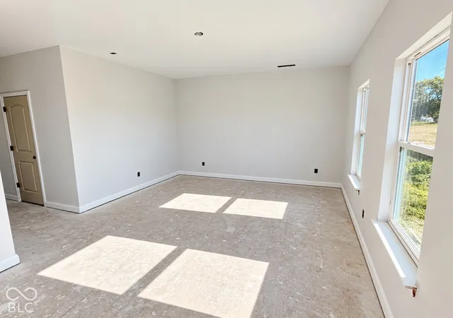 Photo 2 of Single family home for sale at 107 Sunburst Cir, Alexandria, IN 46001 | MLS# 22133276 | Listing updated on 2026-10-27