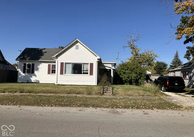 Photo 1 of Single family home for sale at 2020 S A St, Elwood, IN 46036 | MLS# 22133287 | Listing updated on 2026-10-29