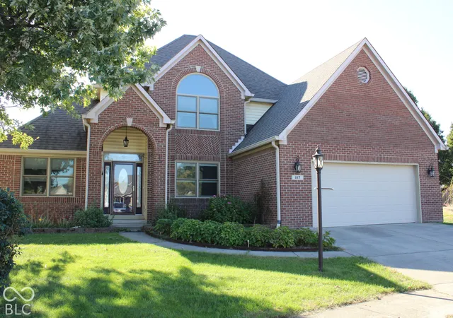 Photo 1 of Single family home for sale at 1117 Hague Ct, Franklin, IN 46131 | MLS# 22133300 | Listing updated on 2026-10-27